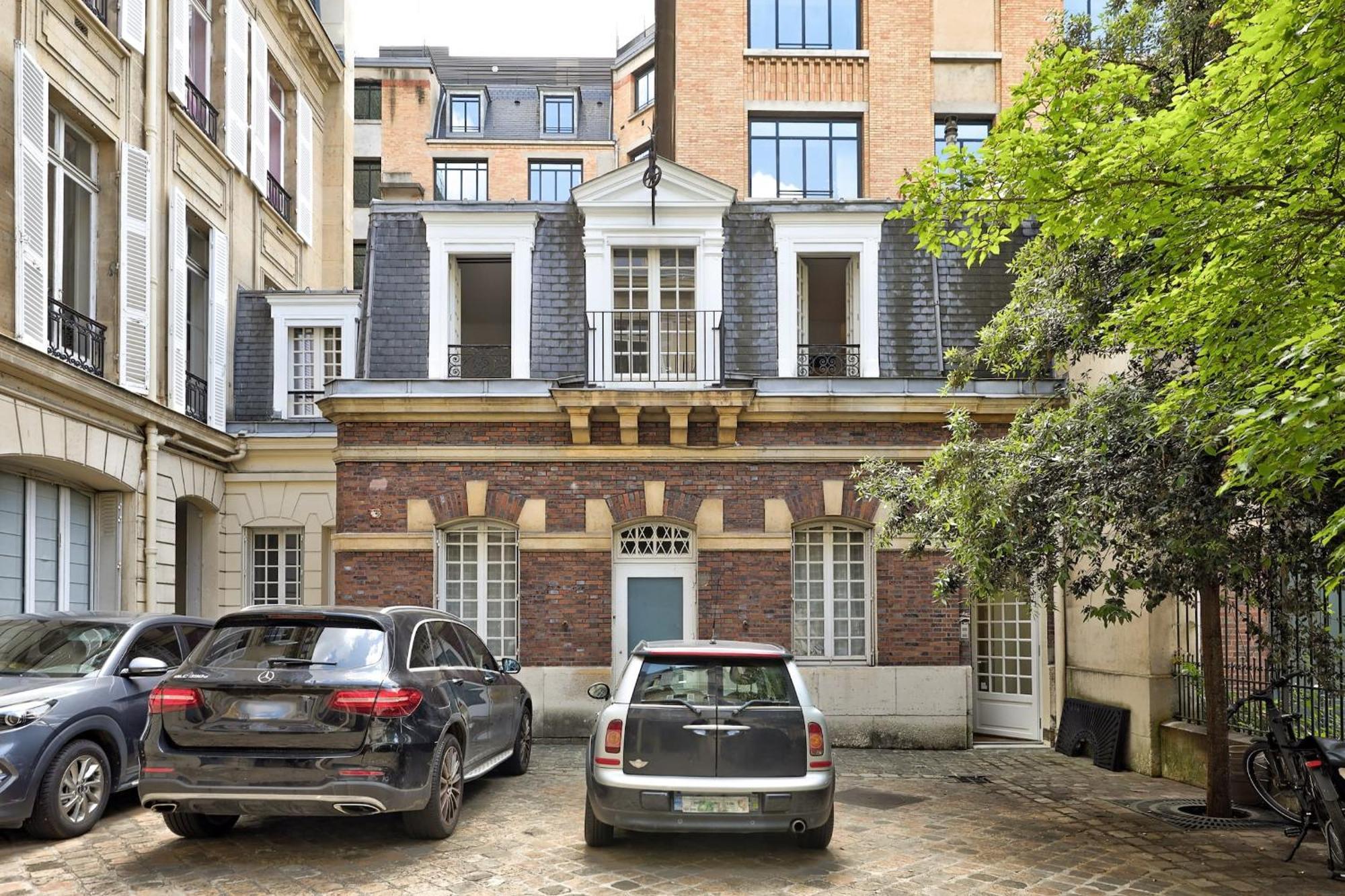 פריז Champs-Elysees - 2Br With Balcony - Cityapartmentstay מראה חיצוני תמונה